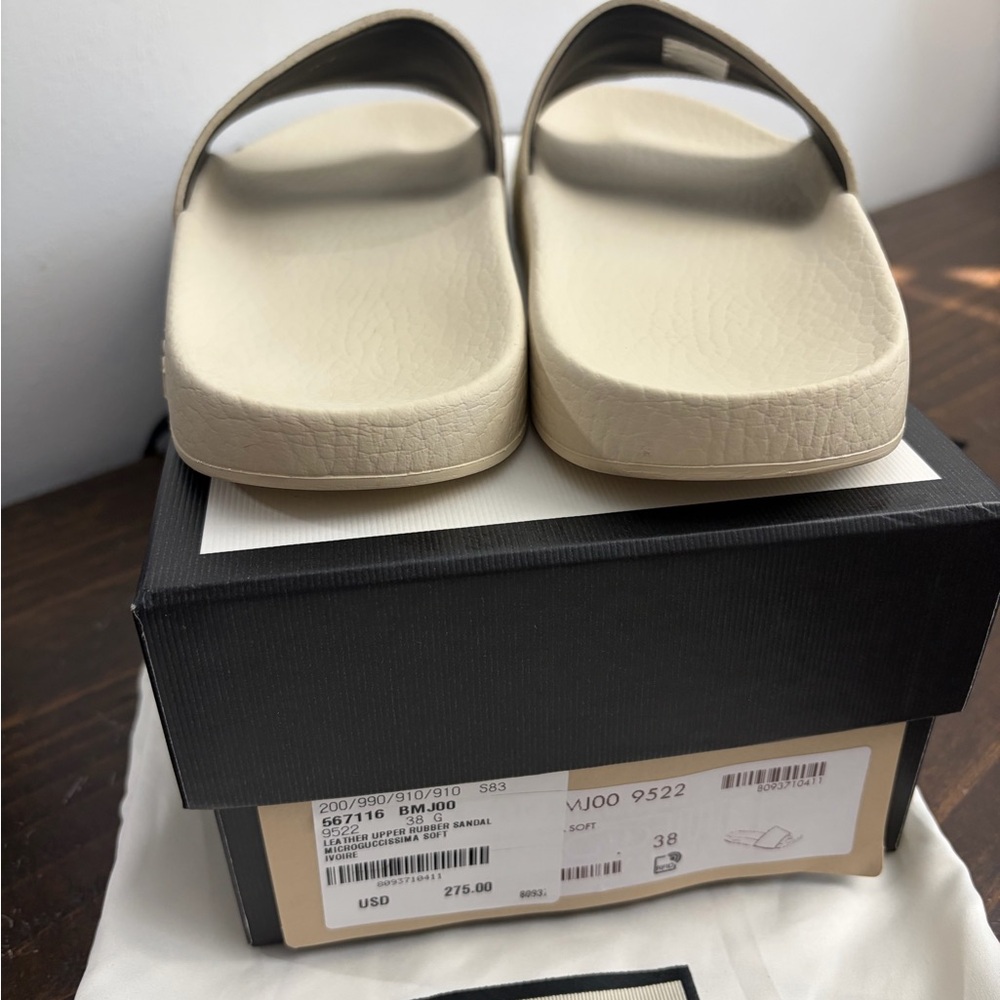 Gucci Cream Quilted Slide Sandals - Picture 4 of 7